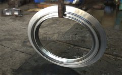 不銹鋼鍛件的裂紋現(xiàn)象