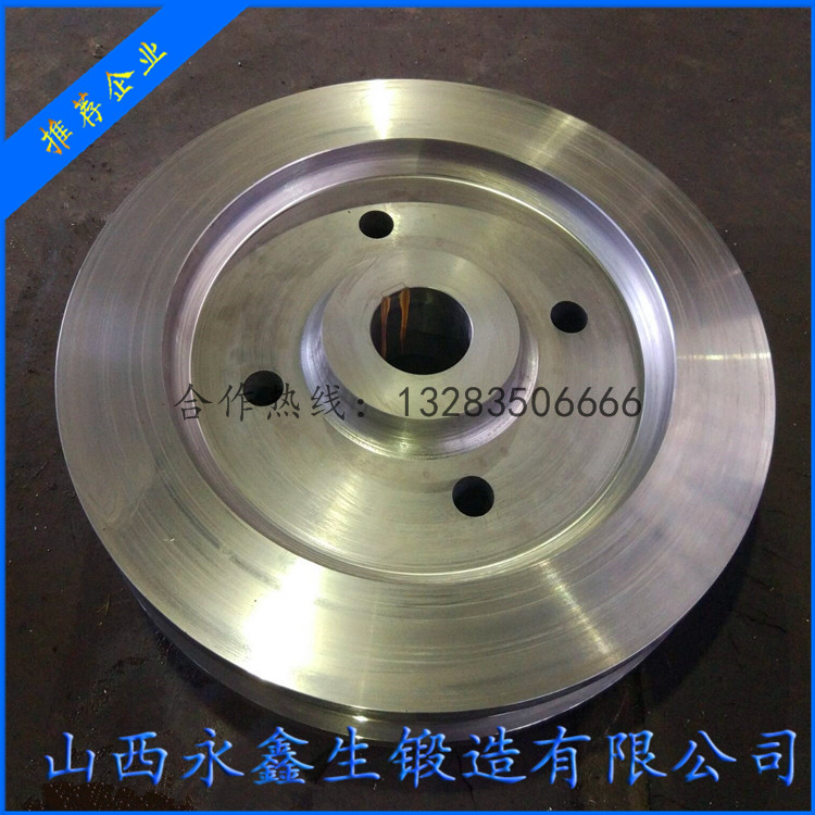 動(dòng)力轉(zhuǎn)向架車輪鍛件