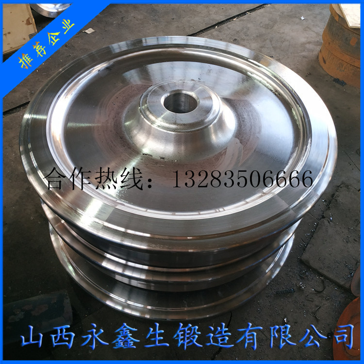 45鋼大機(jī)車輪鍛件